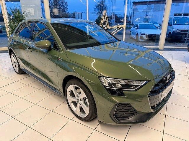 Gebraucht Audi A3 S-Line 204 PS (150 kW) 2025 Grün Limousine