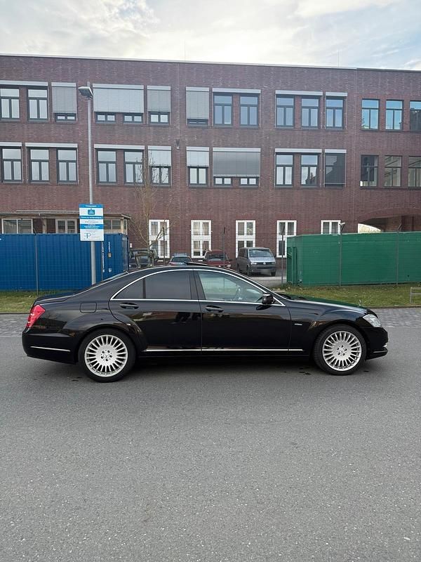 Usata Mercedes S350 258 CV (189 kW) 2013 Nero Berlina