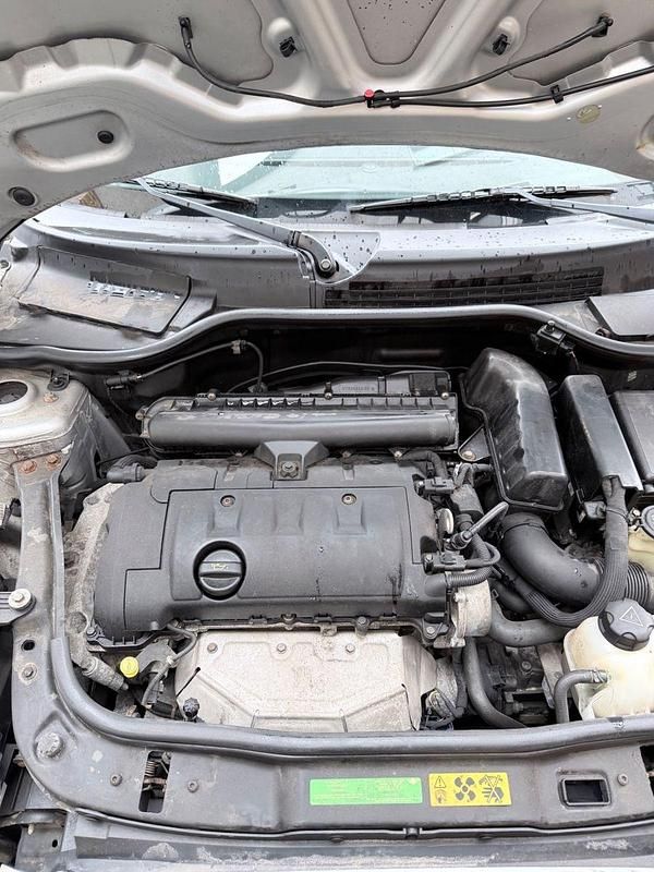 Usado Mini ONE 95 HP (69 kW) 2008 Prateado Citadino