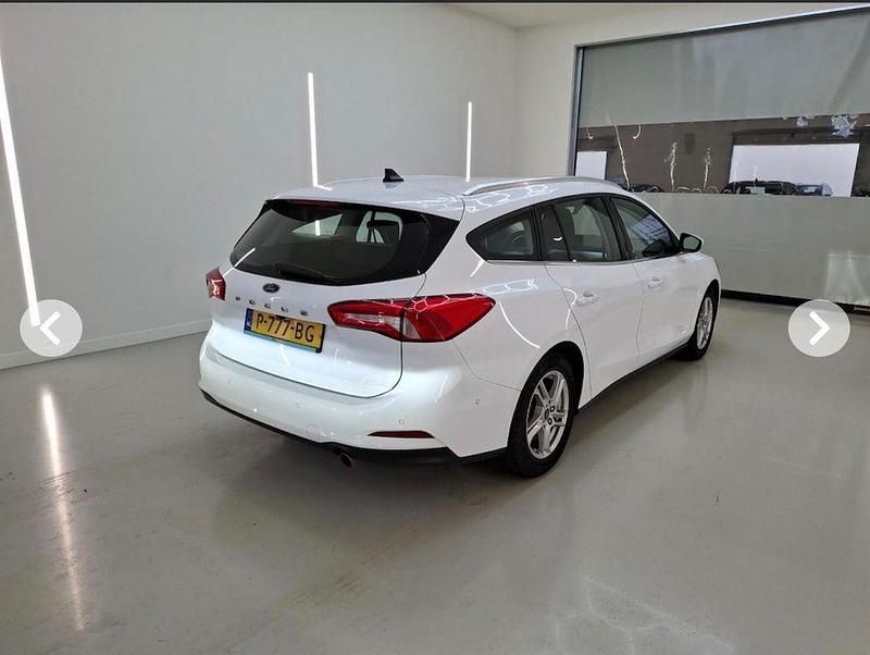 Gebraucht Ford Focus Trend 120 PS (88 kW) 2022 Weiß Kombi