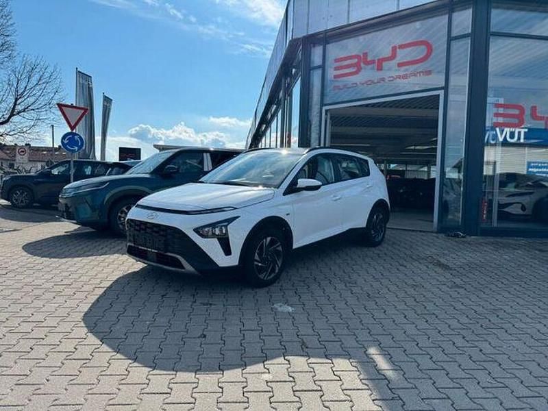 Gebraucht Hyundai Bayon Trend 101 PS (74 kW) 2024 Weiß SUV