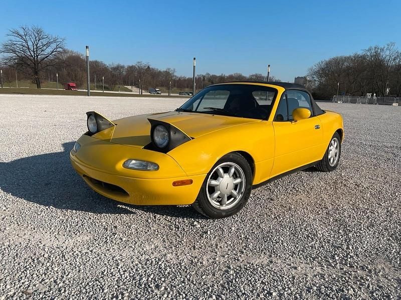 Gebraucht Mazda MX5 116 PS (85 kW) 1992 Gelb Cabrio