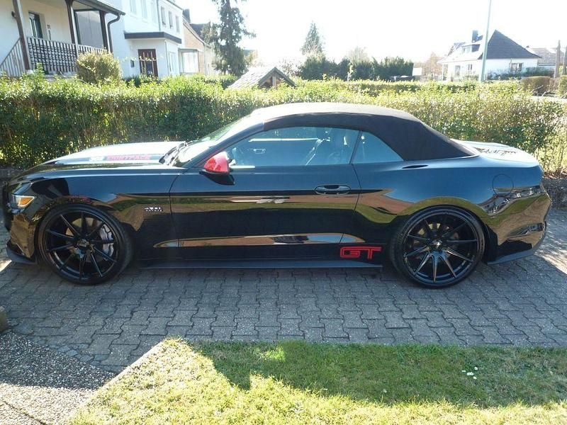 Gebraucht Ford Mustang GT 421 PS (309 kW) 2016 Schwarz Cabrio