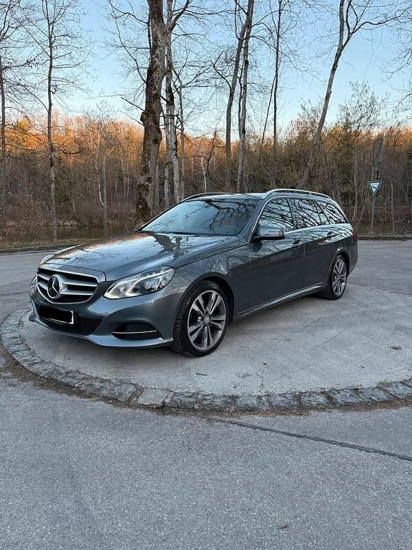 Gebraucht Mercedes E350 258 PS (189 kW) 2016 Grau Kombi
