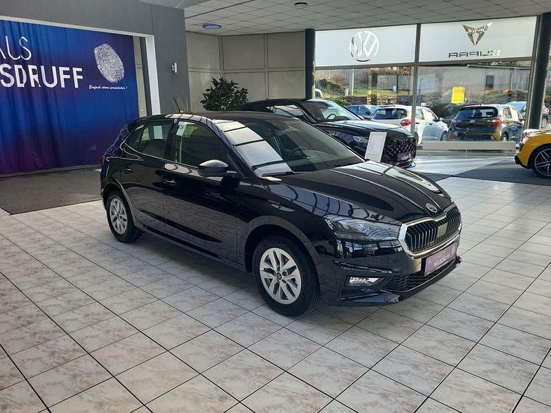 Neu Skoda Fabia Selection 116 PS (85 kW) 2025 Schwarz Limousine