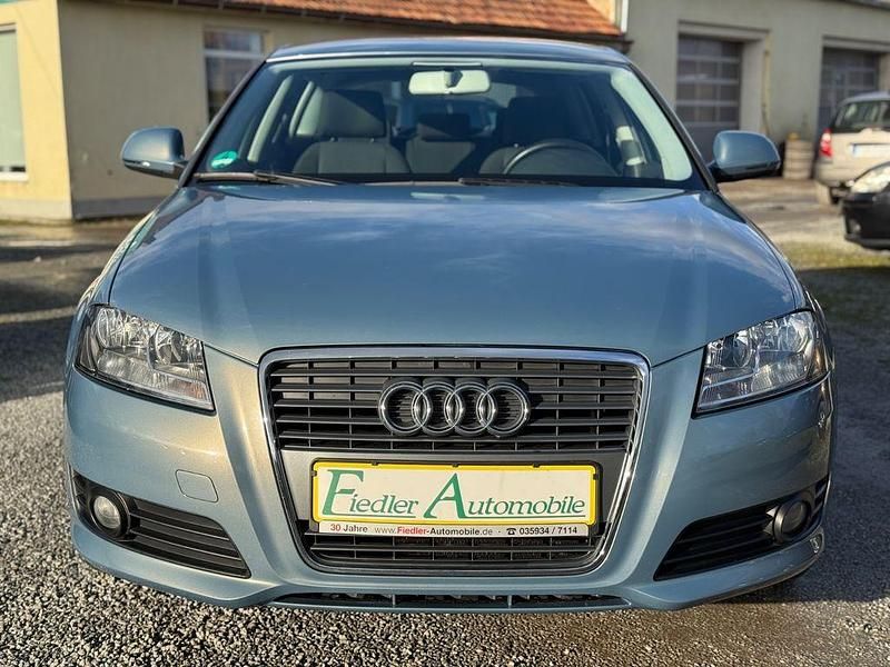 Gebraucht Audi A3 Attraction 125 PS (91 kW) 2010 Blau Limousine