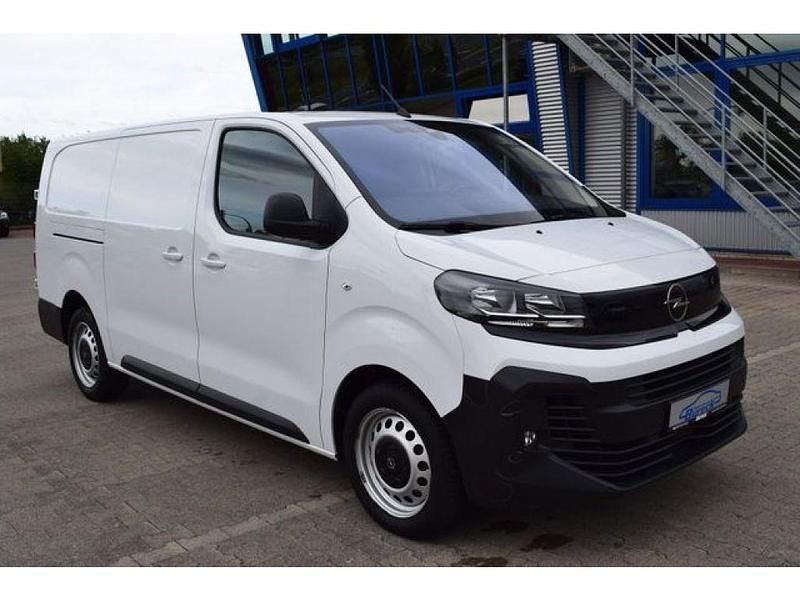 Kaolin weiß Gebraucht 2024 Opel Vivaro Van | 25.561 € (Superpreis) - Bild 1/4