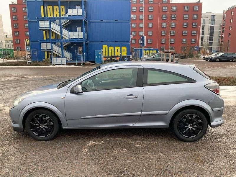 Gebraucht Opel Astra GTC 105 PS (77 kW) 2008 Grau Coupé
