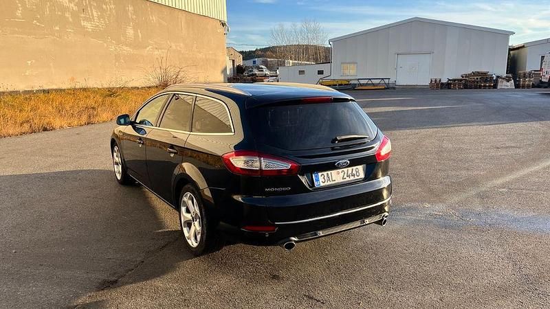 Gebraucht Ford Mondeo Titanium X 200 PS (147 kW) 2013 Schwarz Limousine