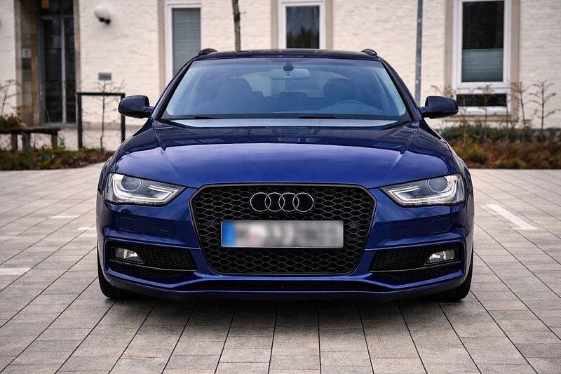 Gebraucht Audi A4 S-Line 150 PS (110 kW) 2015 Blau Kombi