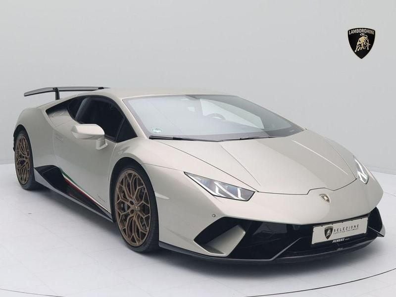 Grigio admetus (adpersonam) Gebraucht 2019 Lamborghini Huracán Coupé | 294.900 € (Fairer Preis) - Bild 1/4