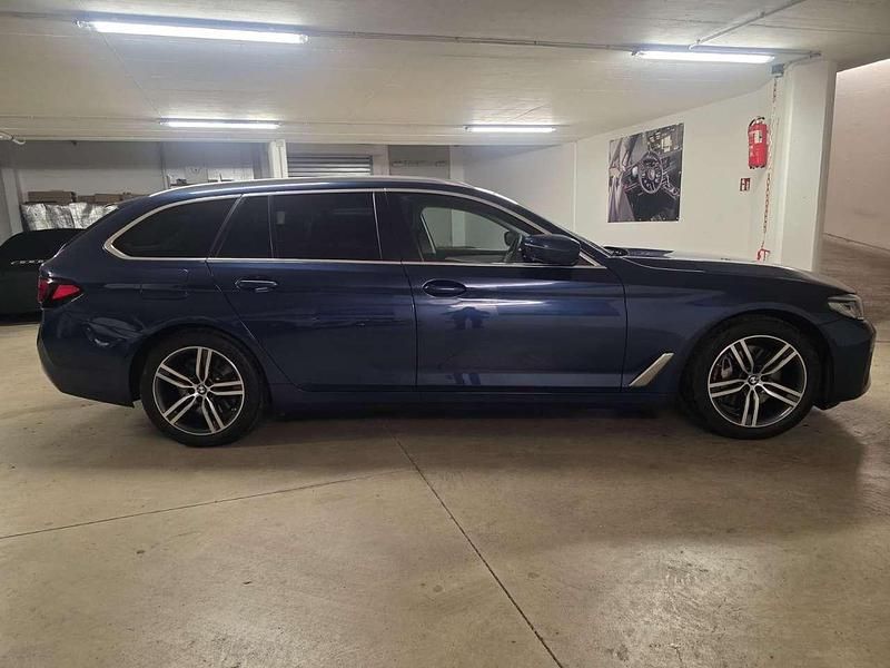 Gebraucht BMW 540 340 PS (250 kW) 2022 Phytonicblau metallic Kombi