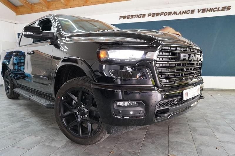 Neu Dodge Ram 420 PS (308 kW) 2025 Schwarz Pickup