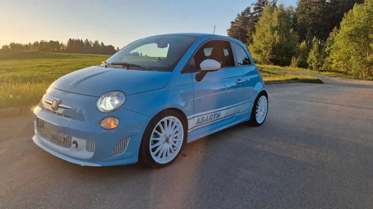 Gebraucht Abarth 500 135 PS (99 kW) 2013 Blau Kleinwagen