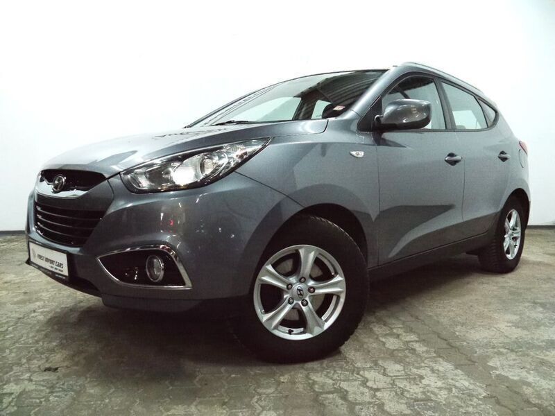 Grau Gebraucht 2012 Hyundai ix35 SUV | 8.180 € (Fairer Preis) - Bild 1/4