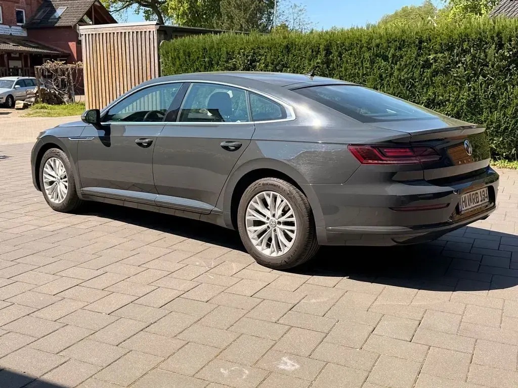 Gebraucht VW Arteon 150 PS (110 kW) 2019 Grau Kleinwagen