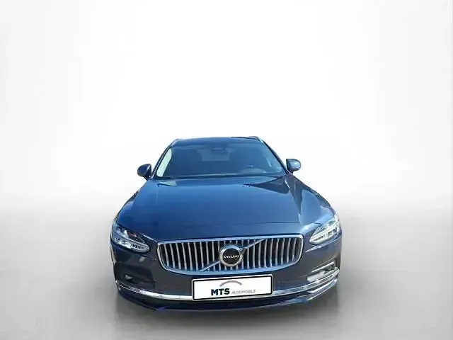 Gebraucht Volvo V90 Ultimate 235 PS (172 kW) 2023 Blau Kombi