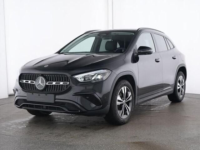Gebraucht Mercedes GLA180 Progressive 136 PS (100 kW) 2024 Unilack nachtschwarz SUV