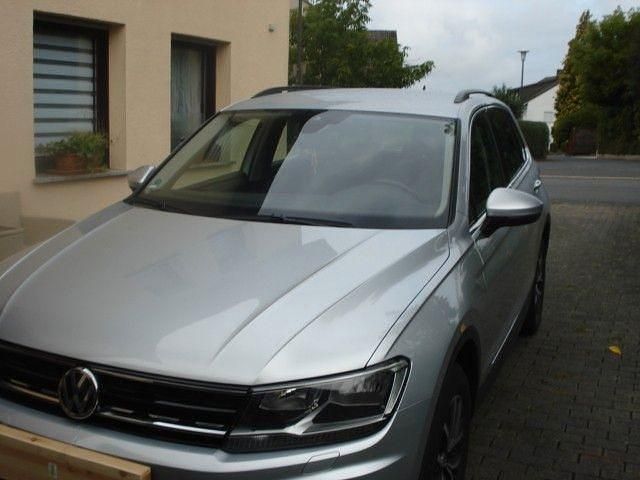 Gebraucht VW Tiguan 190 PS (139 kW) 2020 Silber SUV