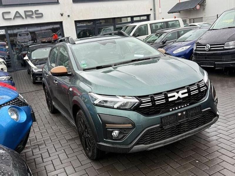 Gebraucht Dacia Sandero Extreme 110 PS (80 kW) 2024 Grün Limousine