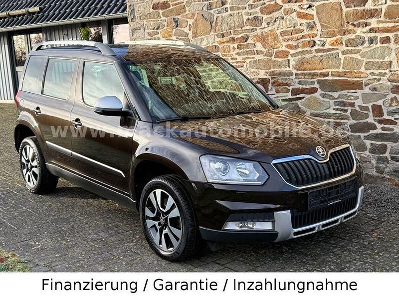 Braun Gebraucht 2014 Skoda Yeti LAURIN & KLEMENT SUV | 8.990 € - Bild 1/2