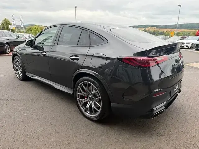 Gebraucht Mercedes GLC63 AMG AMG 476 PS (350 kW) 2024 Grau SUV