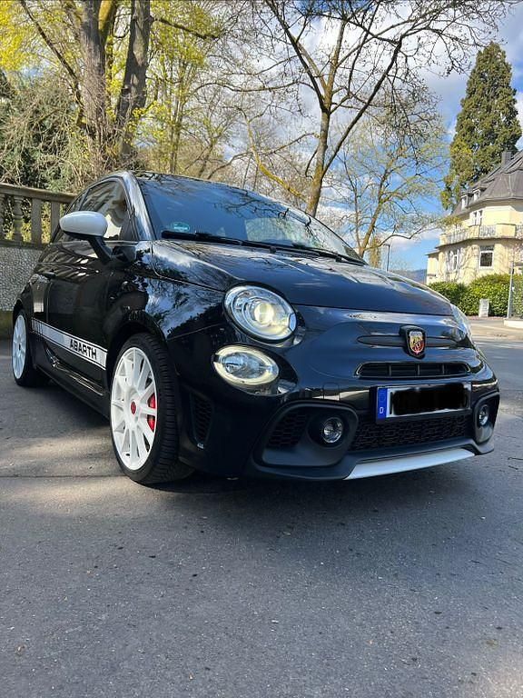 Gebraucht Abarth 695 Esseesse 179 PS (131 kW) 2022 Schwarz Kleinwagen