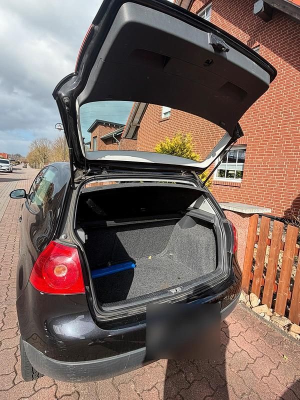 Gebraucht VW Golf V 75 PS (55 kW) 2005 Schwarz Kleinwagen