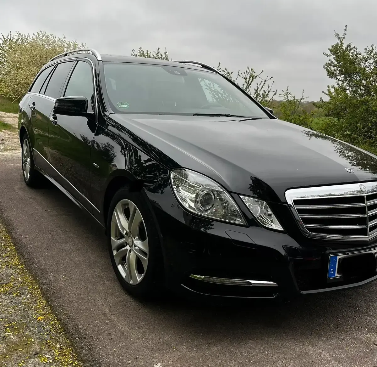 Gebraucht Mercedes E200 2010 Schwarz Kombi