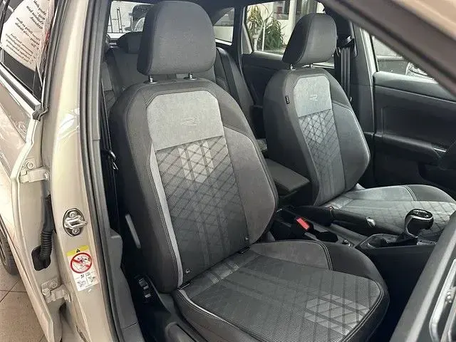 Gebraucht VW Taigo R-line 150 PS (110 kW) 2024 Ascotgrau schwarz SUV