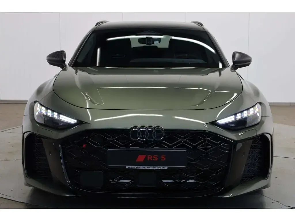 Neu Audi RS5 Sport 639 PS (469 kW) 2026 Bedfordgrün metallic Kombi
