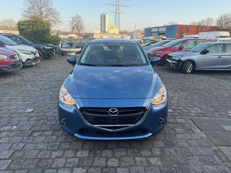 Blau Gebraucht 2019 Mazda 2 Kizoku Limousine | 8.950 € (Superpreis) - Bild 1/4