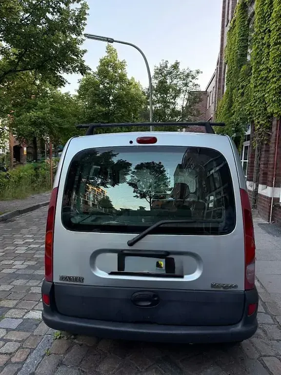 Gebraucht Renault Kangoo 82 PS (60 kW) 2002 Silber Van / Kleinbus