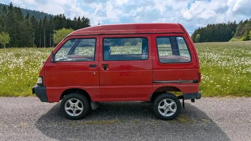 Gebraucht Piaggio Porter 65 PS (47 kW) 2008 Rot Limousine