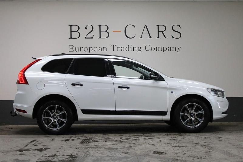 Gebraucht Volvo XC60 Ocean Race 150 PS (110 kW) 2016 Weiß SUV