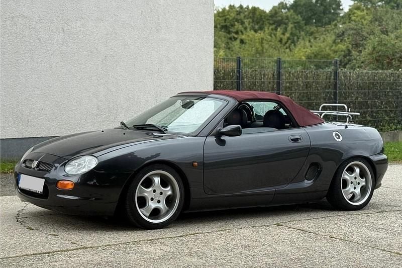 Gebraucht MG F 120 PS (88 kW) 1998 Schwarz Cabrio