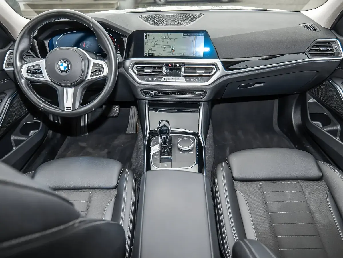 Gebraucht BMW 318 Sport Line 150 PS (110 kW) 2022 Weiß Kombi