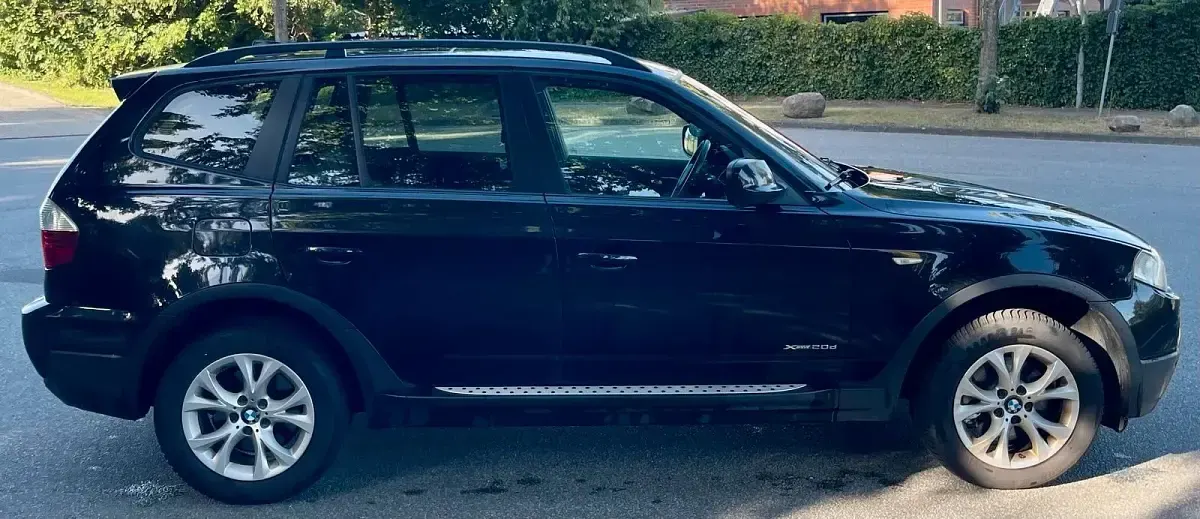 Gebraucht BMW X3 177 PS (130 kW) 2010 Schwarz SUV