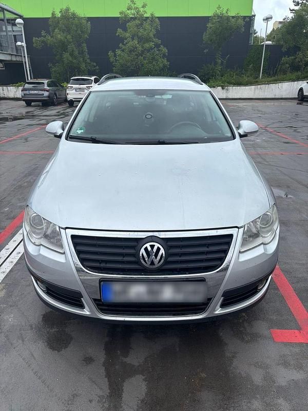 Silber Gebraucht 2008 VW Passat Kombi | 3.000 € (Fairer Preis) - Bild 1/4