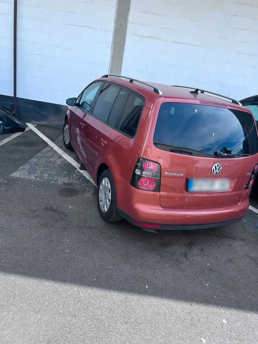 Gebraucht VW Touran 140 PS (102 kW) 2010 Orange Van / Kleinbus