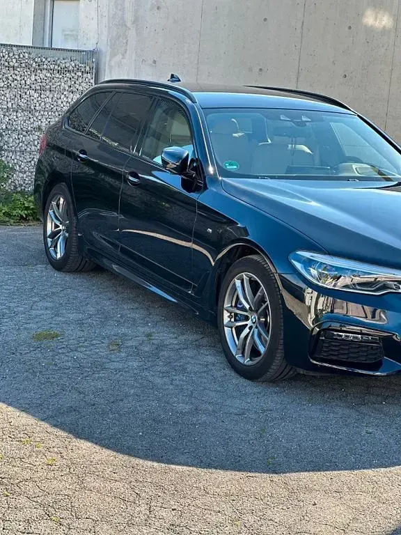 Gebraucht BMW 540 Performance 320 PS (235 kW) 2018 Blau Kombi