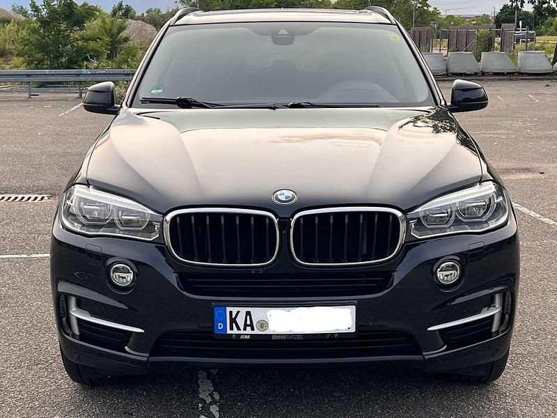 Schwarz Gebraucht 2018 BMW X5 SUV | 30.000 € (Guter Preis) - Bild 1/4