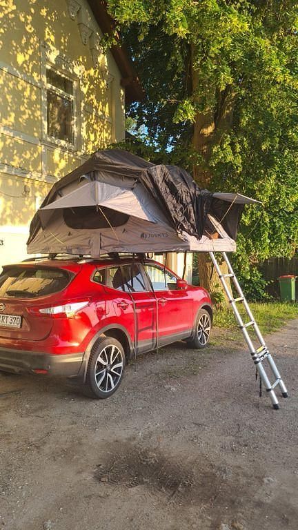 Gebraucht Nissan Qashqai Tekna 131 PS (96 kW) 2016 Rot SUV