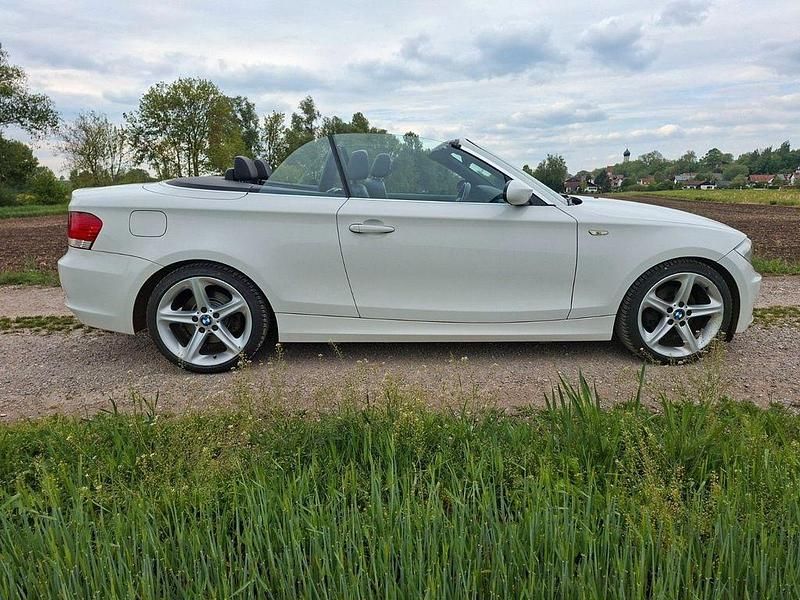 Gebraucht BMW 125 Cabriolet 218 PS (160 kW) 2008 Weiß Cabrio