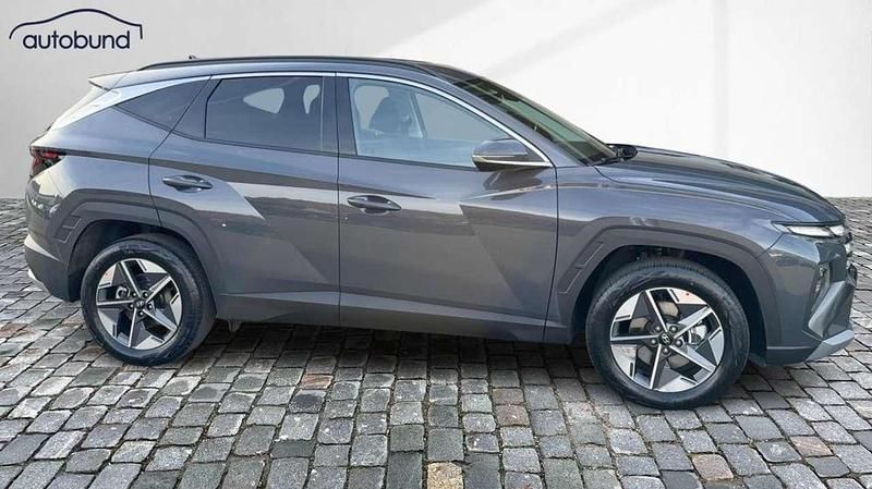 Neu Hyundai Tucson Style 150 PS (110 kW) 2025 Grau SUV