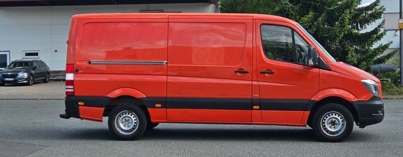 Gebraucht Mercedes Sprinter 95 PS (69 kW) 2014 Rot Van