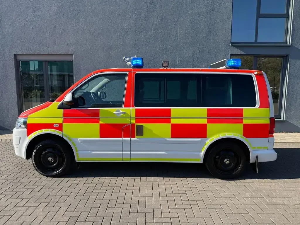 Gebraucht VW Caravelle 179 PS (131 kW) 2013 Weiß Van