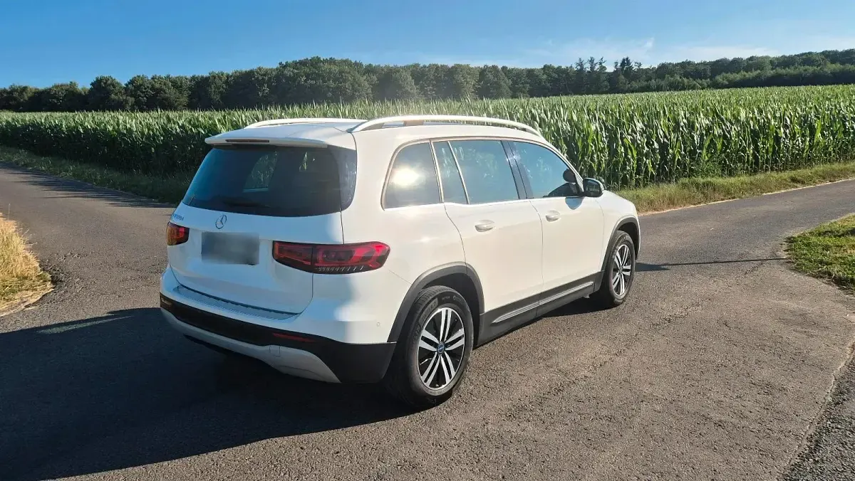 Gebraucht Mercedes GLB180 Style 116 PS (85 kW) 2020 Weiß SUV