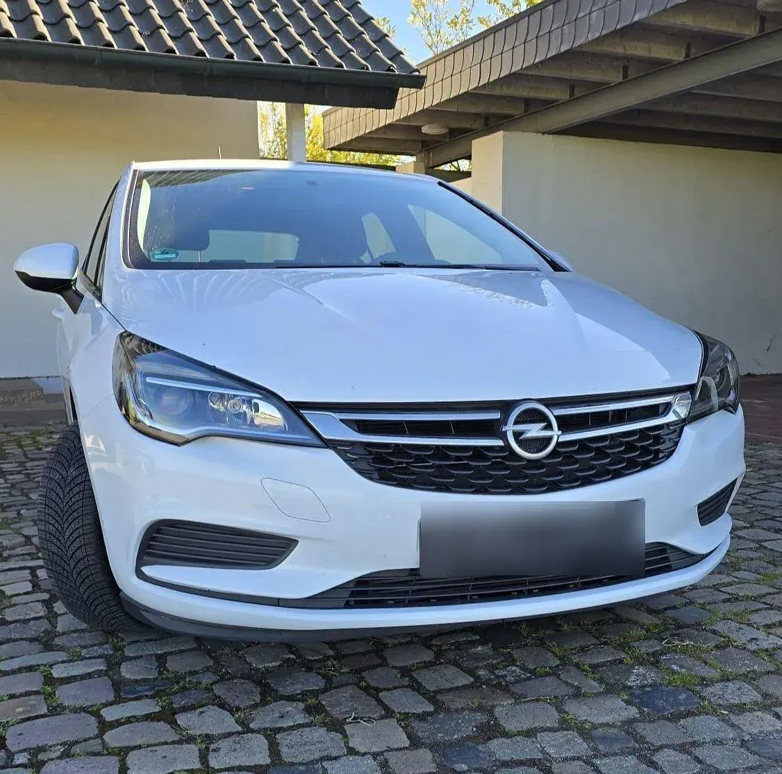 Second-hand Opel Astra 105 CP (77 kW) 2017 Alb Berlinǎ