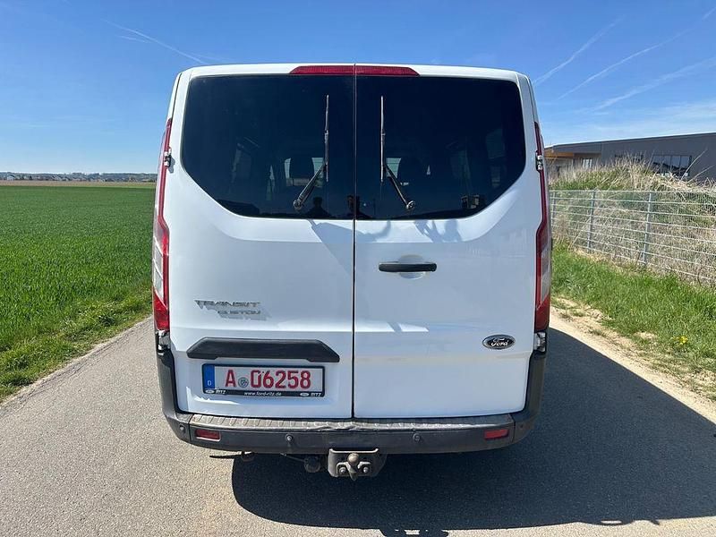 Usata Ford Transit 131 CV (96 kW) 2017 Bianco Monovolume